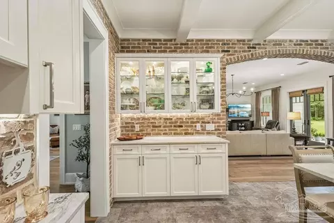 Kitchen - 2433 Wallace Lake Rd, Pace, FL 32571 photo 6 of 11