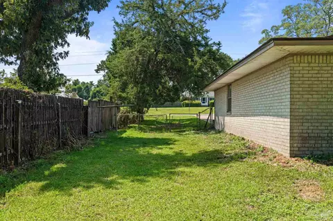 Exterior - 1992 Ziglar Rd, Cantonment, FL 32533 photo 8 of 8