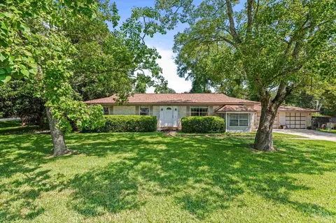 Exterior - 1992 Ziglar Rd, Cantonment, FL 32533 photo 2 of 8