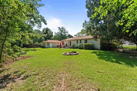Exterior - 1992 Ziglar Rd, Cantonment, FL 32533 photo 6 of 8