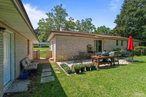 Exterior - 1992 Ziglar Rd, Cantonment, FL 32533 photo 5 of 8