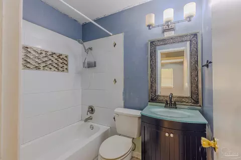 Bath - 136 Shady Ln, Crestview, FL 32536 photo 1 of 1