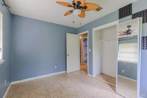 Bedroom - 136 Shady Ln, Crestview, FL 32536 photo 4 of 6