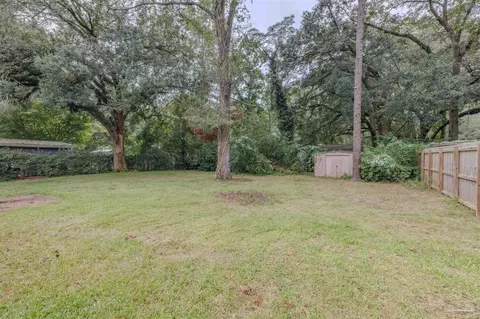 Exterior - 136 Shady Ln, Crestview, FL 32536 photo 7 of 7