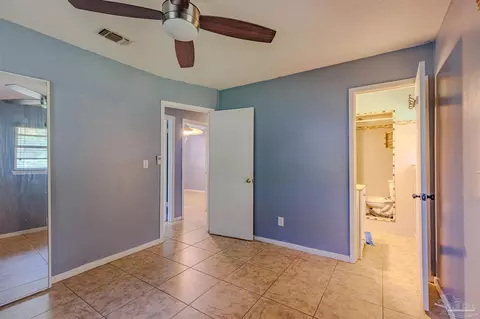 Bedroom - 136 Shady Ln, Crestview, FL 32536 photo 6 of 6
