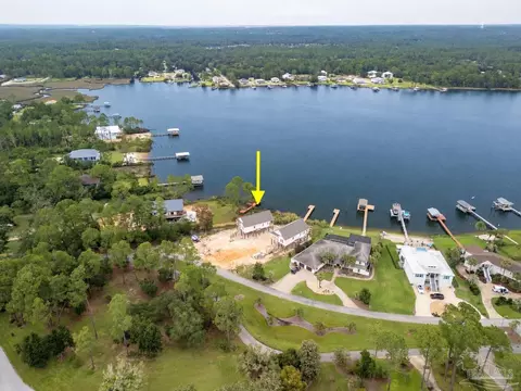 View/Area - 7776 Petersen Pt Rd, Milton, FL 32583 photo 2 of 5