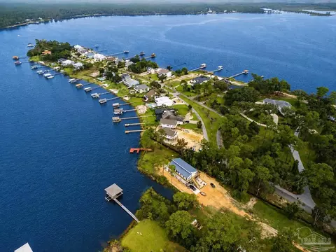 View/Area - 7782 Petersen Pt Rd, Milton, FL 32583 photo 1 of 6