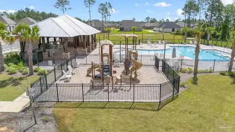 View/Area - 3049 Mountain Laurel Tr, Cantonment, FL 32533 photo 6 of 8