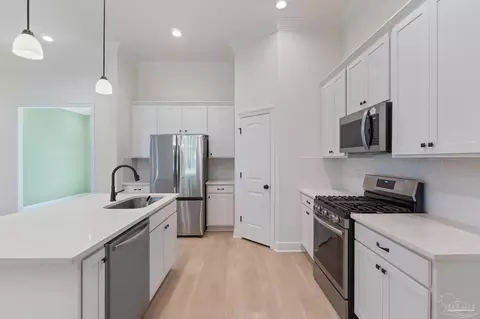 Kitchen - 3049 Mountain Laurel Tr, Cantonment, FL 32533 photo 2 of 2