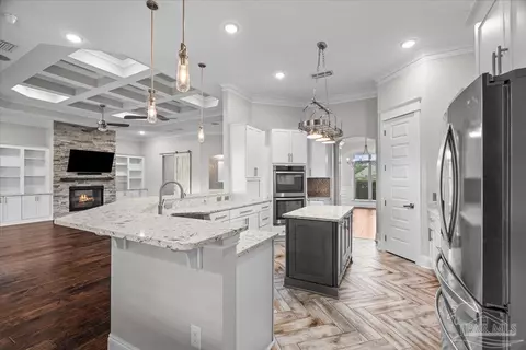 Kitchen - 3684 Cotton Gin Ln, Pace, FL 32571 photo 2 of 6
