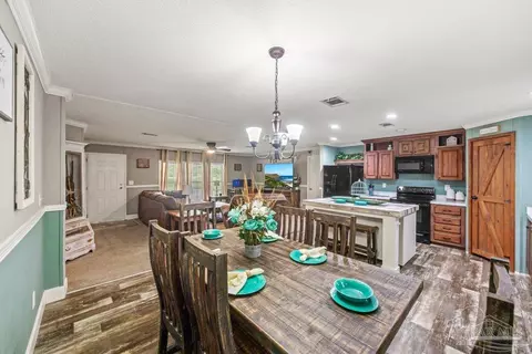 Dining - 2138 S Century Blvd, Mcdavid, FL 32568 photo 4 of 5
