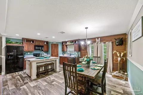 Dining - 2138 S Century Blvd, Mcdavid, FL 32568 photo 1 of 5