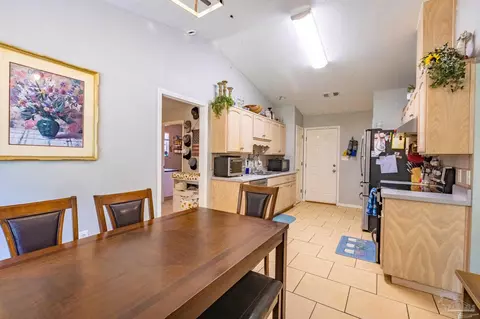 Dining - 4315 Audiss Rd, Milton, FL 32583 photo 1 of 1
