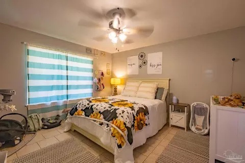 Bedroom - 4315 Audiss Rd, Milton, FL 32583 photo 2 of 6