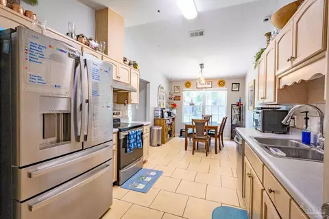 Kitchen - 4315 Audiss Rd, Milton, FL 32583 photo 1 of 1