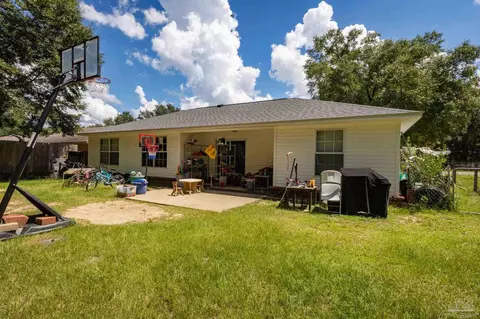 Exterior - 4315 Audiss Rd, Milton, FL 32583 photo 8 of 10
