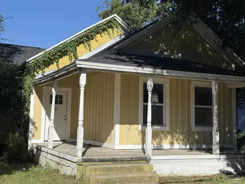 909 N 6th Ave, Pensacola, FL 32501