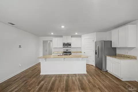 Kitchen - 7554 Saddlebrook Ave, Pace, FL 32571 photo 2 of 2