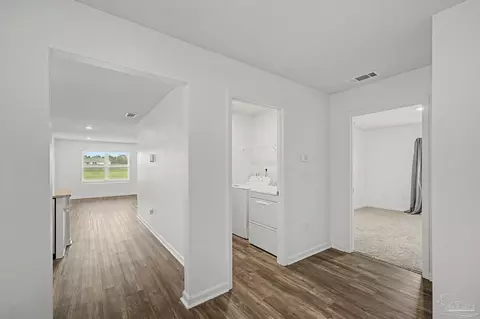 Entry Way - 7554 Saddlebrook Ave, Pace, FL 32571 photo 4 of 5