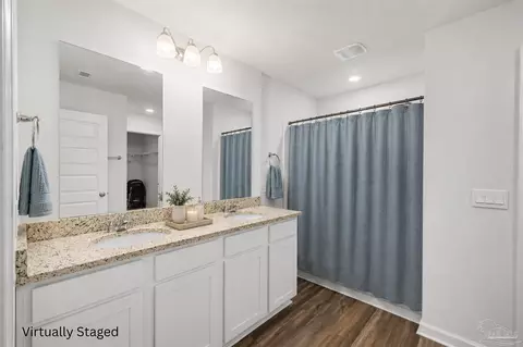 Bath - 7554 Saddlebrook Ave, Pace, FL 32571 photo 1 of 2