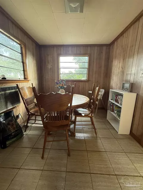 Dining - 4678 Hwy 4, Jay, FL 32565 photo 1 of 1