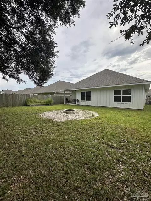 Exterior - 5752 Conley Ct, Pace, FL 32571 photo 5 of 6