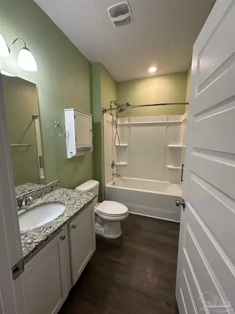 Bath - 5752 Conley Ct, Pace, FL 32571 photo 1 of 8