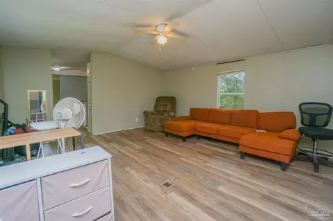 5248 Peacock Rd, Milton, FL 32570 photo 11