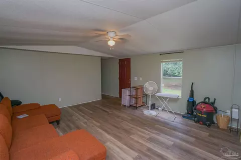 5248 Peacock Rd, Milton, FL 32570 photo 13