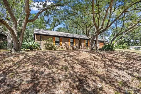 8191 Sedgefield Dr, Pensacola, FL 32507