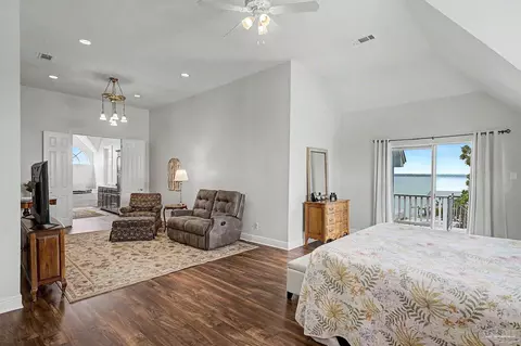 Bedroom - 4504 Bayside Dr, Milton, FL 32583 photo 7 of 7