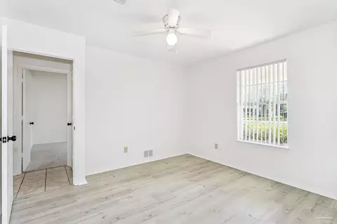 Bedroom - 736 Cricket Cir, Cantonment, FL 32533 photo 8 of 9