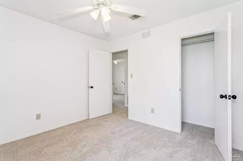 Bedroom - 736 Cricket Cir, Cantonment, FL 32533 photo 4 of 9