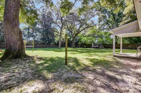 Exterior - 6404 Aspen Ave, Milton, FL 32570 photo 12 of 21
