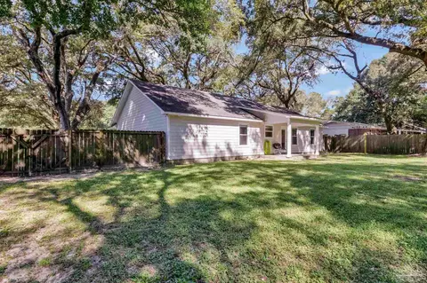 Exterior - 6404 Aspen Ave, Milton, FL 32570 photo 21 of 21