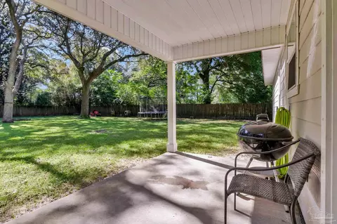 Exterior - 6404 Aspen Ave, Milton, FL 32570 photo 20 of 21