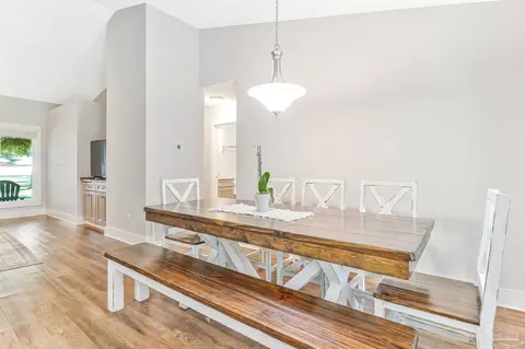 Dining - 6404 Aspen Ave, Milton, FL 32570 photo 3 of 3
