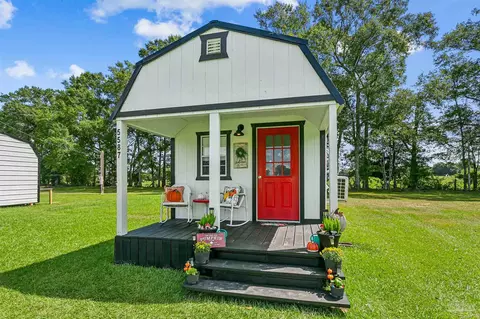 5587 Pine Forest Rd, Mcdavid, FL 32568 photo 3