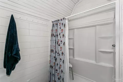 5587 Pine Forest Rd, Mcdavid, FL 32568 photo 11