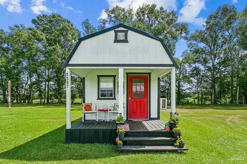 5587 Pine Forest Rd, Mcdavid, FL 32568 photo 4