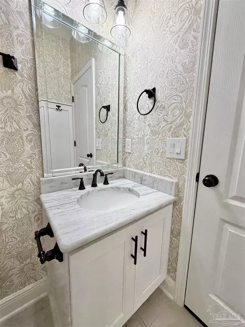 Bath - 5886 Augustine Dr, Pace, FL 32571 photo 5 of 8