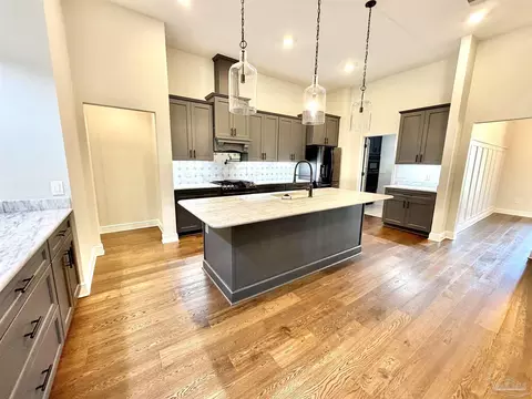 Kitchen - 5886 Augustine Dr, Pace, FL 32571 photo 2 of 5