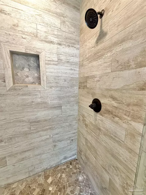 Bath - 5886 Augustine Dr, Pace, FL 32571 photo 2 of 8