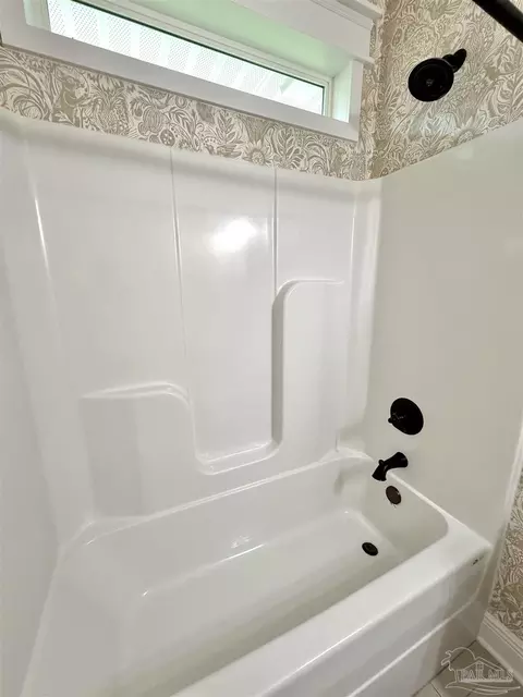 Bath - 5886 Augustine Dr, Pace, FL 32571 photo 6 of 8