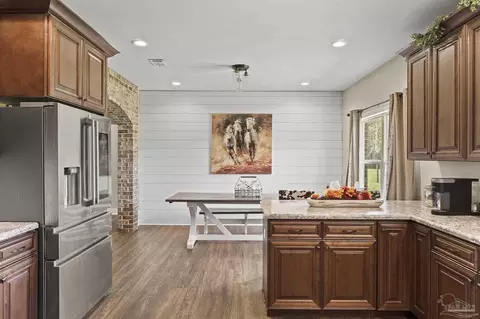 Kitchen - 5856 Bush Rd, Baker, FL 32531 photo 2 of 6