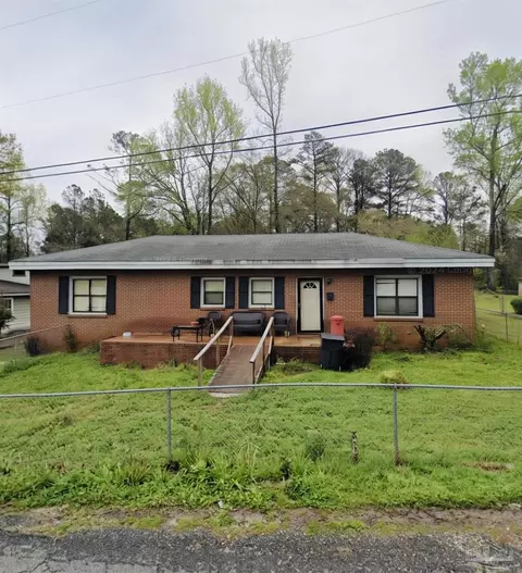 321 Mary Ave, Alexander City, AL 35010