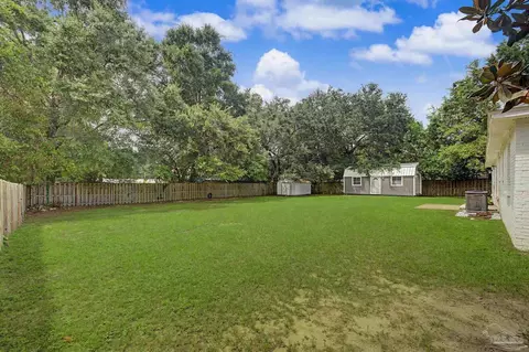Exterior - 4743 Pecanwood Pl, Pace, FL 32571 photo 7 of 8