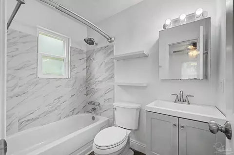 Bath - 4743 Pecanwood Pl, Pace, FL 32571 photo 1 of 2