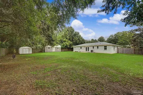 Exterior - 4743 Pecanwood Pl, Pace, FL 32571 photo 6 of 8