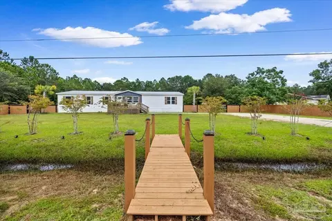 1920 Mercy Ln, Milton, FL 32583 photo 3
